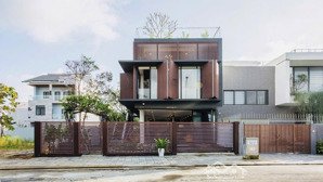 bt3t 5pn+penthouse full ntcc sẵn 50tr/th sụp hầm 255m2 mt10m view sông+hồ sát biển hồ bơi+vườn+bbq