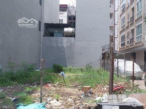 bán 56m2 đất lạc long quân gần hồ tây giá chỉ 7,8 tỷ mặt tiền gần 6m