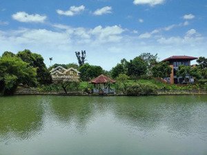 bán đất vew hồ tuyệt đẹp sát ngay đại học quốc gia hà nội lh 