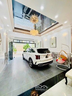 nhà đẹp có thang máy - 5 tầng đường d6 khu tái định cư gần cc đức khải - p.phú mỹ- quận 7