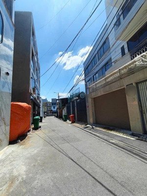 bán đất dương quảng hàm - lô đất 2 mt - xây cao được - phù hợp xây ở - đầu tư - 8,9 tỷ - thông pht