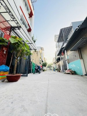 bán gấp nr 4pn 5wc tại thạnh xuân 25, q12, hcm, giá chỉ 5,65 tỷ