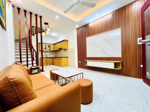 nhà biên giang 30m2x4 tầng có 120m2 sử dụng 3pn ô tô cách nhà 10m. giá 3,6 tỷ full nội thất