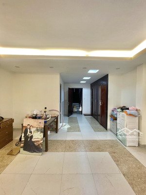 bán nhà mt đẹp kiên cố, kdc yên tĩnh, đường rộng 20m, ô tô ngủ nhà, 120m2, shr, hcđ, chỉ 9.9 tỷ.