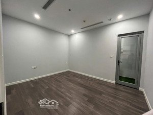 chính chủ: cho thuê căn hộ cao cấp discovery complex cầu giấy giá chỉ 25 triệu/tháng