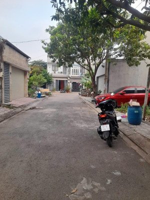 bán đất ngay bưng ông thoàn 66m2 chỉ 4,7 tỷ quá đẹp