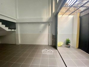 cho thuê phòng cửa sổ võ oanh -view lanmark 81-nội thất,pccc cao cấp