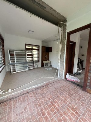 cho thuê văn phòng tầng 2 và 3 biệt thự tây nam linh đàm