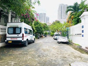 - bán đất gần bờ sông fideco thảo điền, quận 2
- diện tích: 22m x 16m-cn: 356m full thổ cư