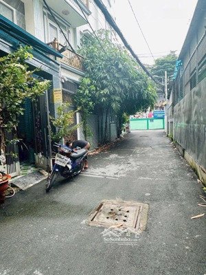 căn này quá ok, diện tích rộng, 58m2, nở hậu. 3pn, 2wc, phạm văn chiêu p14, giá 5,1 tỷ