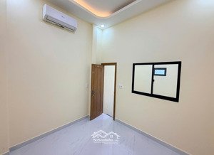 bán nhà mới đẹp, sàn 30m2 hẻm nguyễn thị thập quận 7 mà giá chỉ bằng căn hộ ở nhà bè, sổ hồng riêng