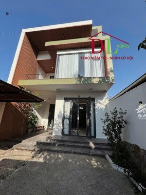 bán căn villa, có ưu thế sở hữu vị trí rất lành rất đáng định cư lâu dài tại đà lạt