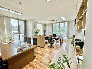 văn phòng chuyên nghiệp mặt phố thái thịnh - đống đa 95m giá rẻ có 102 chỉ 16triệu đẹp keng