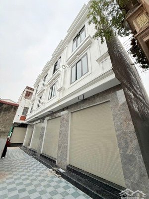 dãy căn 3 nhà siêu đẹp tại phố nguyễn hữu tuệ