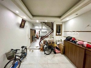 nhà đẹp phố dương quảng hàm- cầu giấy- khu vip gần phố-ngõ rộng- 2 thoáng- dân xây- 55m2- 13.75 tỷ