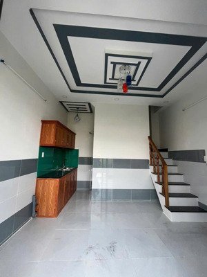 bán nhà 450 triệu - mặt tiền chính chủ sổ riêng 1 trệt 1 lầu 2wc