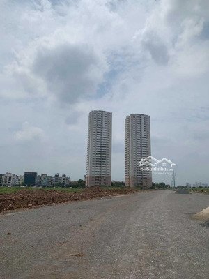 chính chủ cần tiên bán gấp căn góc 65m2 2 ngủ tại chung cư ct1 vân canh lh: 