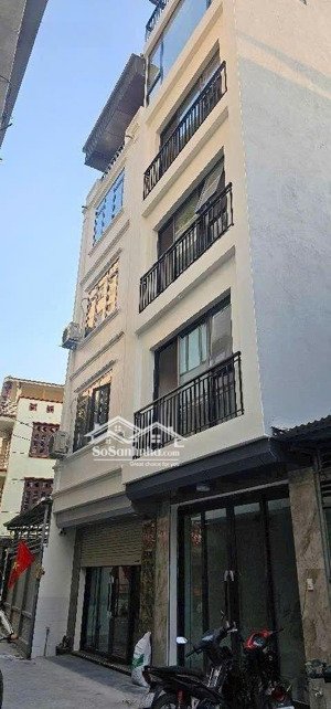 bán nhà xây mới đặng vũ hỷ,long biên.ôtô tránh,thông các ngả,7 tầng thang máy,kinh doanh.