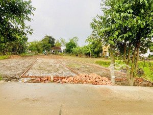 cặp liền kề dt 220m mặt tiền đường kinh doanh 7.5m, ngay sau ubnd đại hiệp