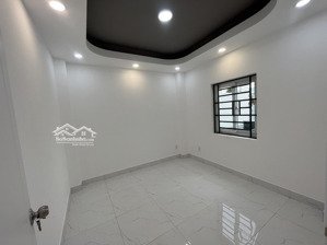 bán chung cư 1050 chu văn an quận bình thạnh, có sổ hồng, ntcb.