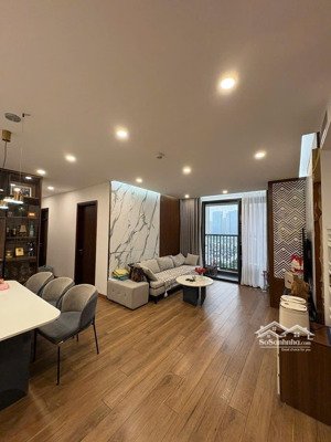 quỹ căn hộ bán tòa 6th elment 1pn_2pn_3pn_tân_ tầng trung _ slot xe _ full đồ _ giá thỏa thuận