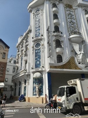 bán tòa karaoke- cho thuê 4,5 tỷ/năm - khu sầm uất tân phú - 410m2 2 mặt tiền - chỉ 100 tỷ