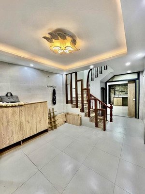 thanh khoản gấp! chủ giảm chào 100 triệu nhà phố tây sơn, gần đh thủy lợi, 1 phút ra phố, 6 ngủ