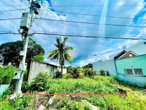 cuối năm bán lô đất nhà vườn rộng 252m2 ngang 8m vuông vức ngay trung tâm hành chính tân thông hội