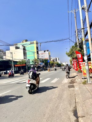 chỉ hơn 4 tỷ- đất trống khu cao tầng lê văn quới- 4 x 15m- giáp tân phú, q11