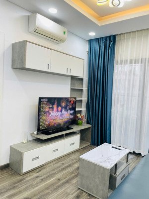 cho thuê căn hộ monarchy - 2pn cao cấp - ngay cầu rồng - view sông hàn cực đẹp