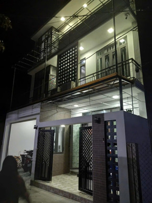 chính chủ cần bán gấp nhà riêng giá rẻ 3 tầng -68m2 3pn,4wc phú thượng huế chỉ với 2 tỷ 550