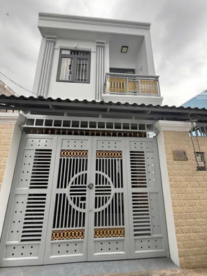 bán nhà 2 tầng - mt hẻm chính ra htp - nhà bè 50m - xe hơi tận nơi - 85m2 - 5tỷ350 tl