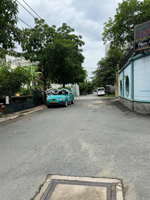 bán đất gò cát 191m2 p phú hữu quận 9 5,2 tỷ sổ hồng đường oto xdtd 