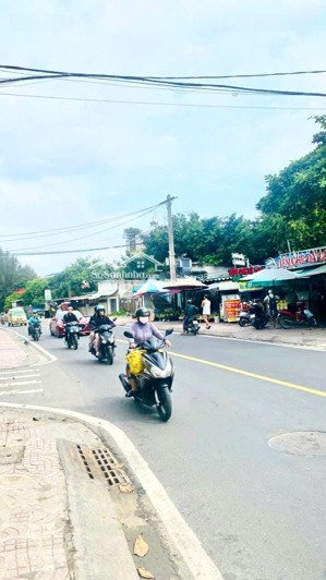 bán lô đất đường nguyễn văn tăng, quận 9, gần trường cảnh sát, 3p ra lê văn việt, hàng xóm vinhomes