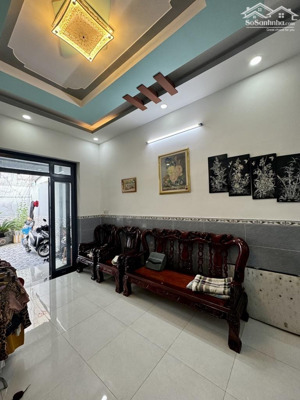 58m2 (4.5x13) 2 tầng xây kiên cố, cách mặt tiền chợ phạm văn bạch 20m, giá 5.35 tỷ