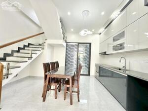 Bán nhà 3 tầng Cam Lộ, Hùng Vương, Hồng Bàng 63m Giá chỉ 3,1x tỷ Lh 0979087664