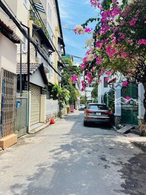 đường 79 tân quy - chủ định cư cần bán căn nhà tâm huyết -3 tầng hẻm ôtô --55mv - nhỉnh 6t tl