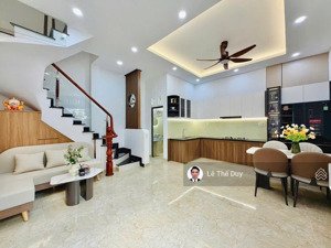 nhà đẹp giữa phường 4 lý thượng kiệt (p. hạnh thông) gò vấp hướng tây nam