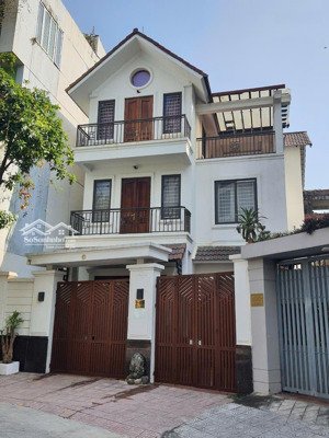 cho thuê nhà simco vạn phúc, hđdt250m 3 tầng, mt 9m, t1 thông sàn, trên chia 2 phòng điều hòa nl