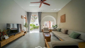 bán nhà đường tô ngọc vân, nhìn được ra hồ tây, khu 48m2, 14,8 tỷ