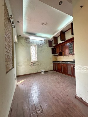 bán ch tập thể mặt phố láng hạ, đống đa, lô góc, tầng 2+3, sổ 65m, dt 110m, ở, kd tốt, giá hơn 5 tỷ