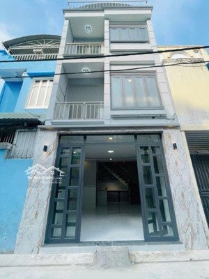 hẻm xe hơi vườn lài, tiện ích bao quanh, gần khuôn việt, tân thành, trịnh đình trọng .