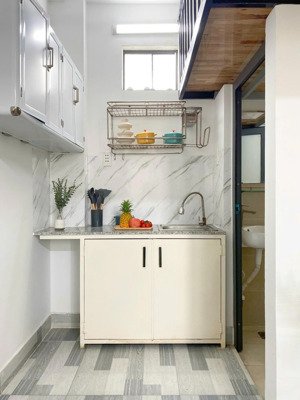 chính chủ cho thuê phòng có gác - cửa sổ thoáng - ngay hà huy giáp - gần cầu vượt ngã tư ga