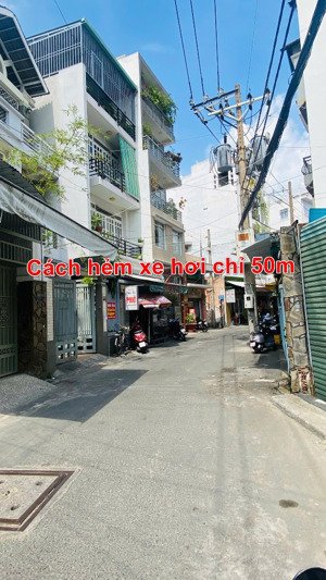 bán nhà có diện tích khủng ngay phạm văn hai - trường sa. dt: 5.2x19m 2 tầng. giá 10.5 tỷ tl