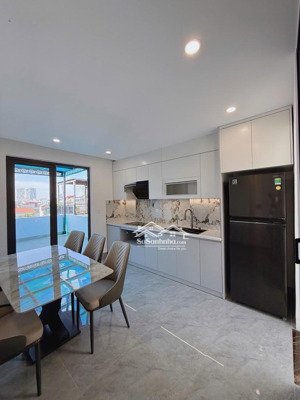 siêu phẩm 5 tầng gần cầu chương dương- long biên. dt 70m2 x mt 5.6m, ô tô, thang máy, giá 14.6 tỷ