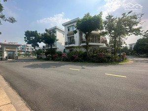 chỉnh chủ bán nhà 2 mặt tiền view công viên hồ bơi lovera park khang điền bình chánh