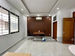 cho thuê văn phòng 30m² full nội thất, ban công thoáng, view đẹp - vạn phúc city