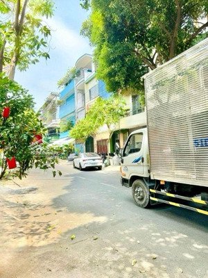 mặt tiền kinh doanh trịnh đình trọng, khuông việt, kênh tân hóa, 4 tầng, 135m2, giá 13,2 tỷ