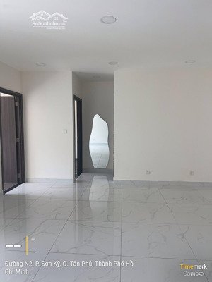 cần bán gấp căn hộ 2pn diamond centery
