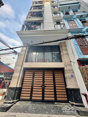 13 tỷ hơn - phố lớn - 42m2 - 7 tầng thang máy - nở hậu - nhà lô góc - ô tô vào nhà